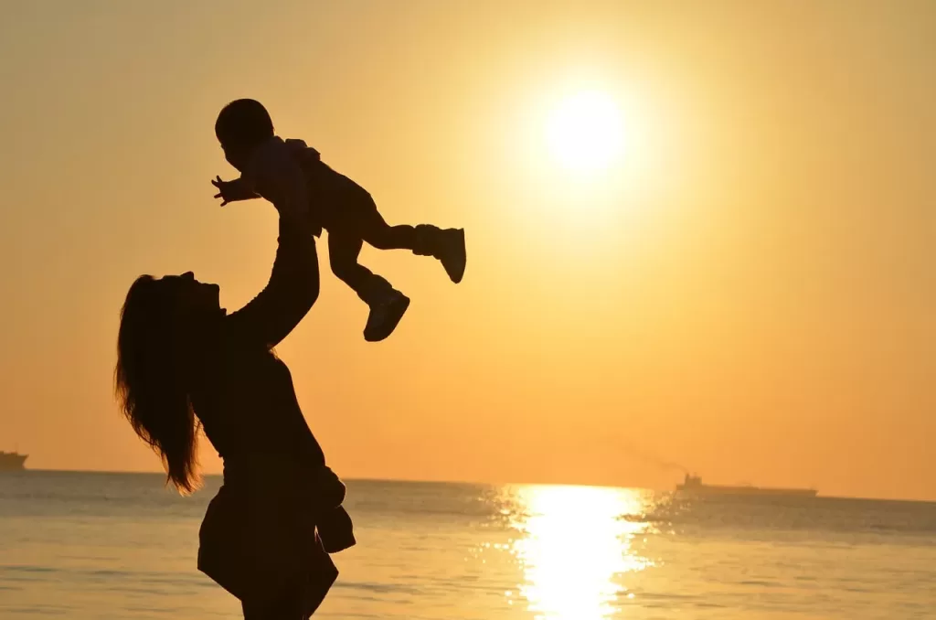 O que a Bíblia diz sobre mãe solteira